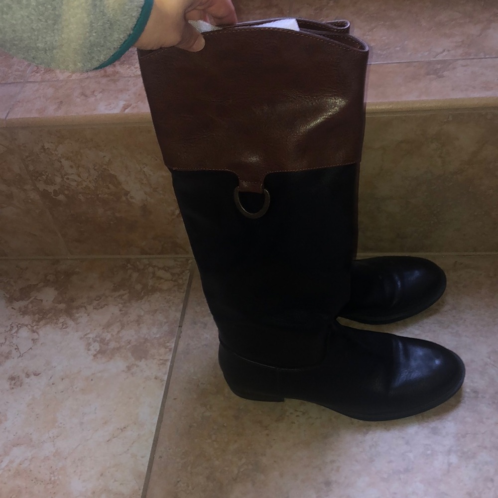 Tan/black riding boots! Never worn.
